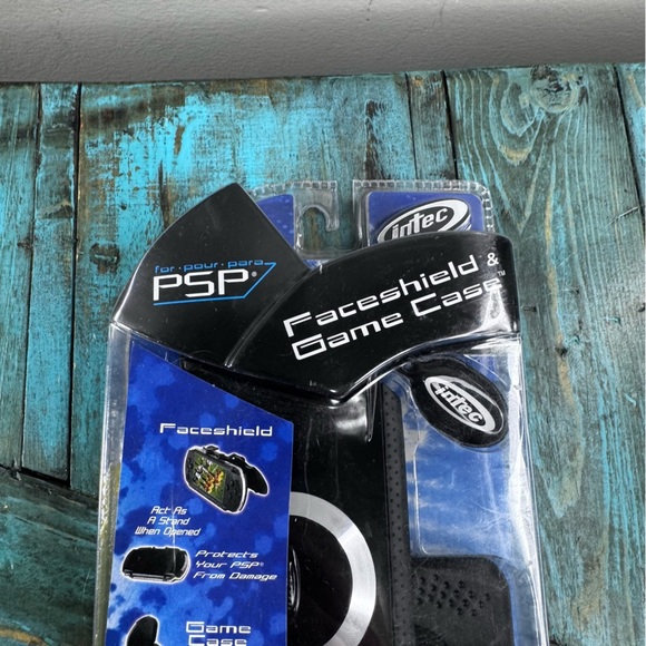 2005 Intec PSP Sony Playstation Portable System Game Case. Brand New - Picture 3 of 10